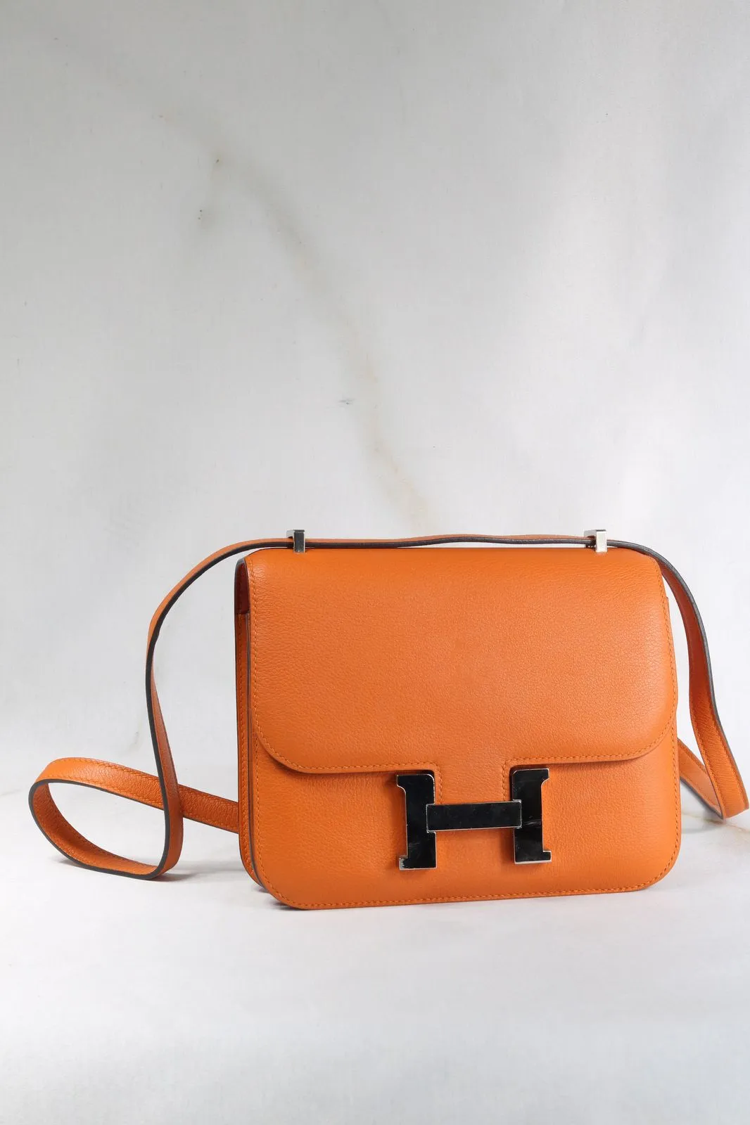 Bolsa Hermés Constance 18 Novillo Laranja